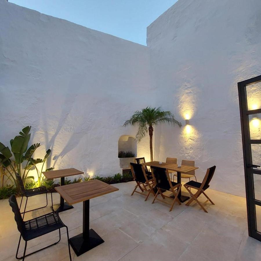 El Consul Mao - Hotel Boutique Luaran gambar